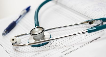 На окупуваних територіях зростає попит на лікарів-вахтовиків із РФ
