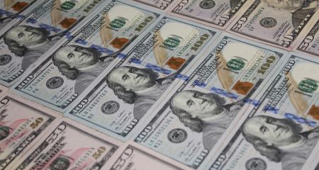 Майже 10 тисяч доларів виманили шахраї у запорізької пенсіонерки: що відомо