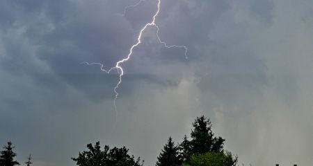 Грози та град знову накриють Запоріжжя та область