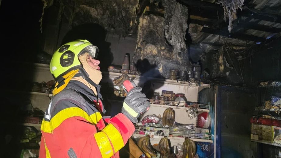 У Запоріжжі палав кіоск &ndash; кадри