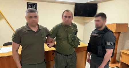 На Запоріжжі інспектора колонії судитимуть за постачання наркотиків та телефонів ув’язненим