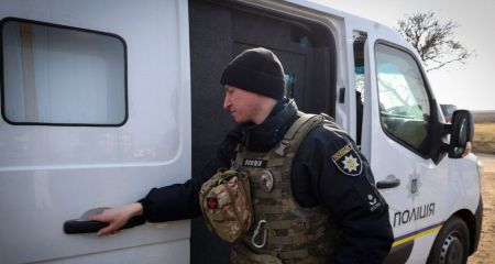 Еще одну гражданскую эвакуацию провели полицейские на Запорожье