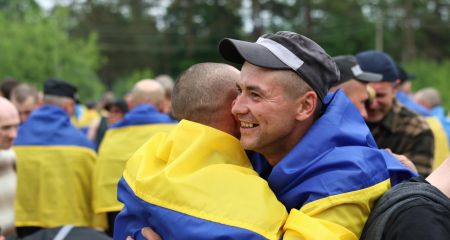 Украина вернула еще 303 военнопленных из РФ