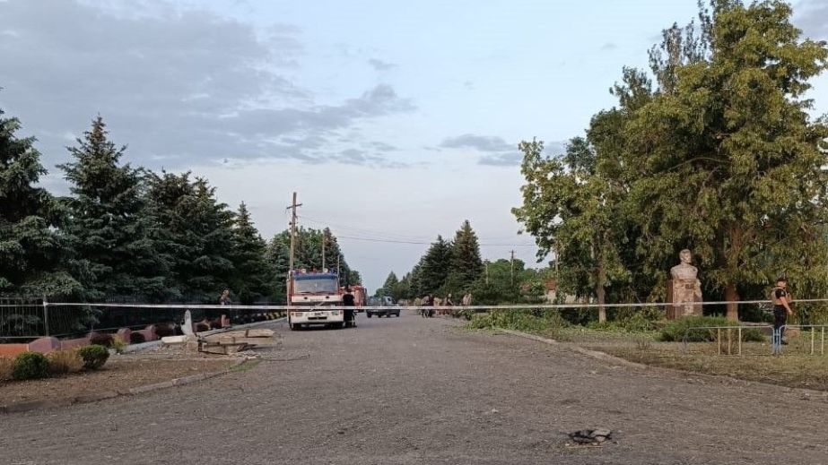 Женщины погибли под завалами магазина, – ГСЧС об ударе по Запорожскому району