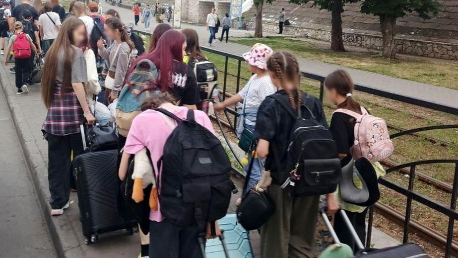 Окупанти вивозять запорізьких дітей з Приазов'я на "відпочинок" вглиб Росії