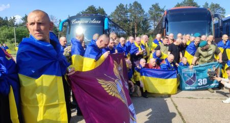 13 захисників Запорізької області повернулись додому з полону