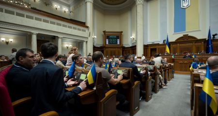 Рада приняла закон о множественном гражданстве: как голосовали запорожцы