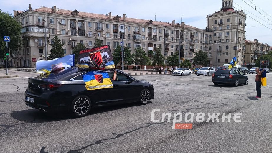 До останнього полоненого для нас немає свят: родичі військових вийшли на акції в Запоріжжі