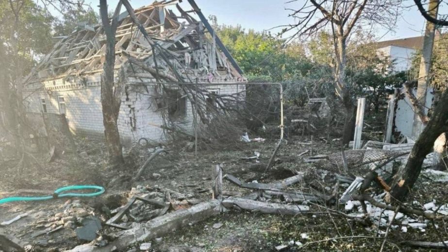 Семь домов разбил враг в Запорожском районе