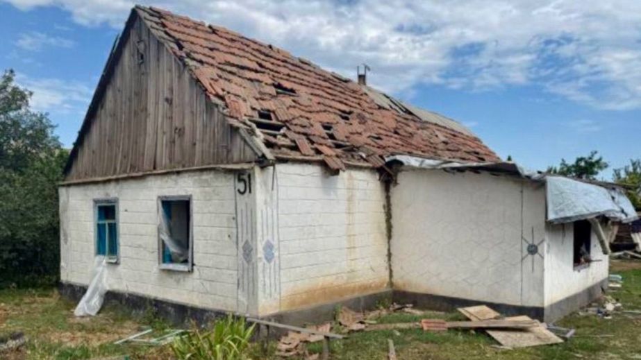 Російський FPV-дрон поцілив у приватний будинок на Запоріжжі