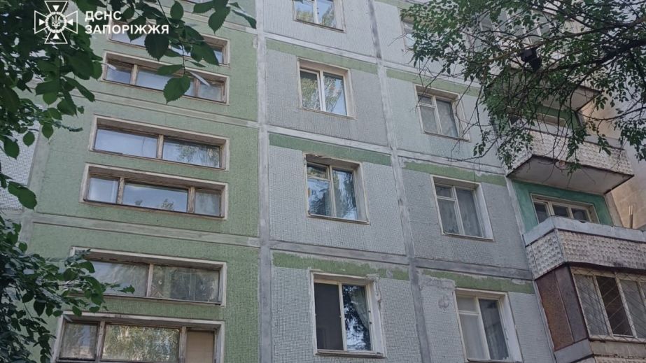 Пятерых жителей Запорожья эвакуировали из дома во время пожара