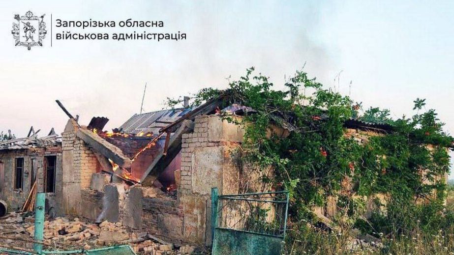 Окупанти обстріляли село на Запоріжжі: постраждала жінка