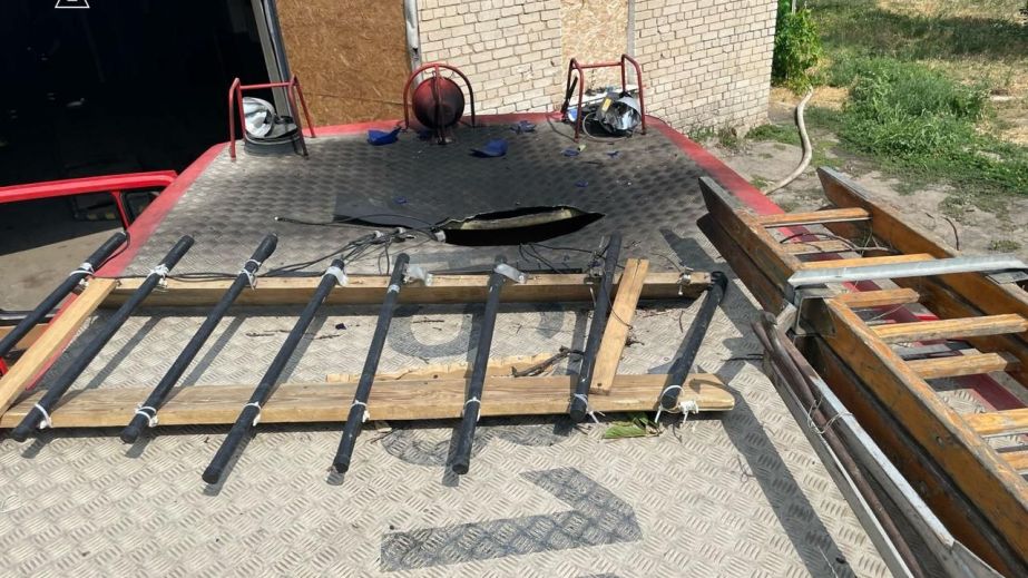 Спасатели ГСЧС попали под вражеский обстрел в Орехове на Запорожье