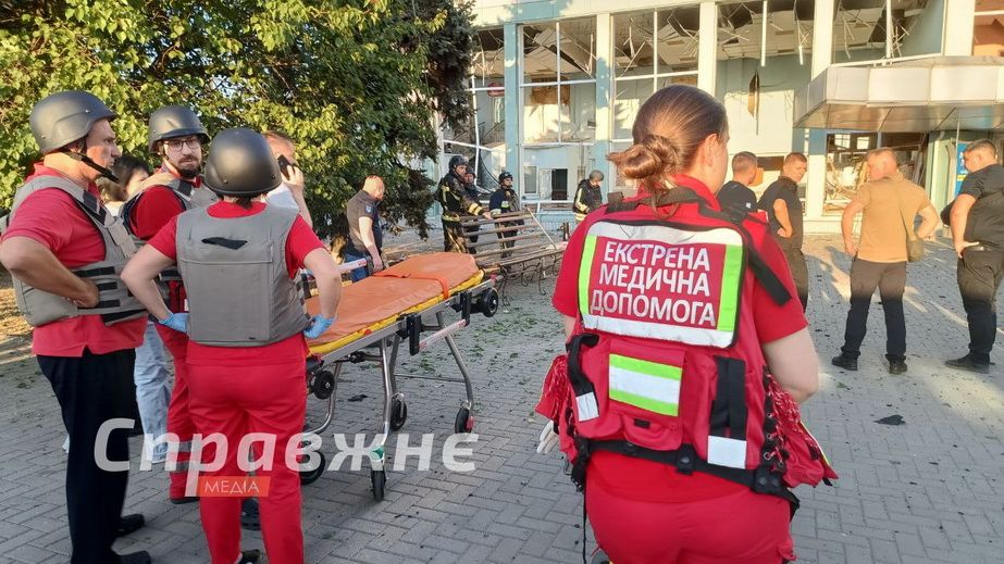 Ще одна постраждала у Запоріжжі: жінка отримала контузію під час атаки