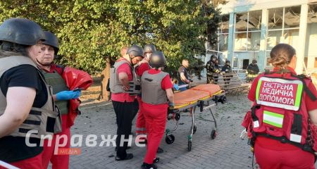 Троє постраждалих від авіаудару по Запоріжжю залишаються в лікарнях