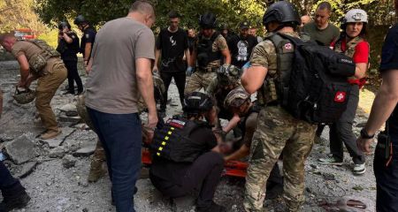 У Запоріжжі помер чоловік, якого витягли з провалля після ракетного удару