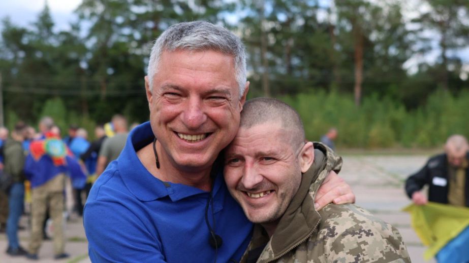 Украина вернула своих военных и гражданских: состоялся обмен