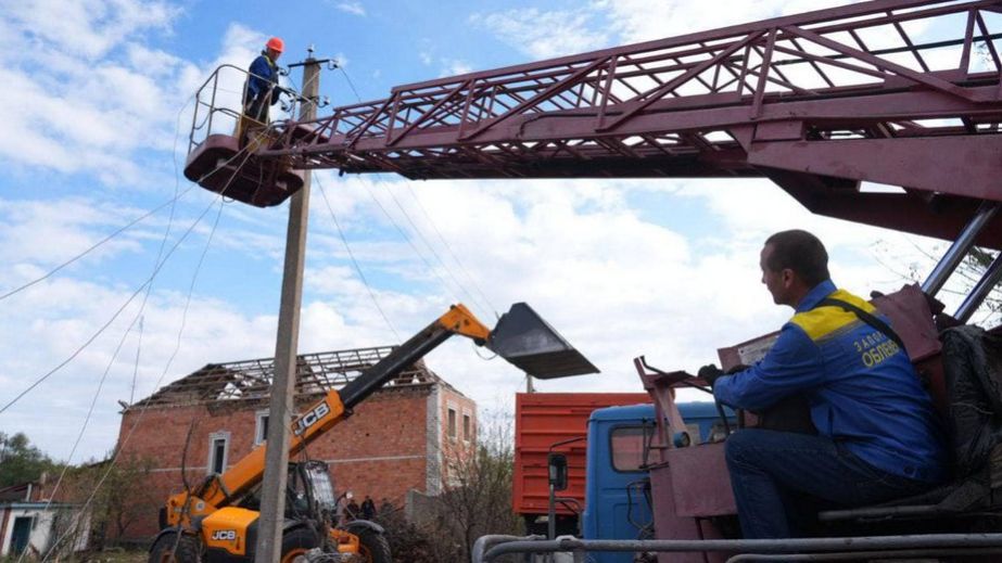 В августе запорожские энергетики заживили более 64 тыс. потребителей