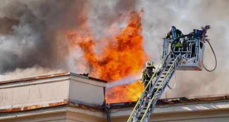 По меньшей мере восемь "шахедов" попали в предприятие в Запорожье – кадры