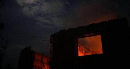 Камера видеонаблюдения зафиксировала момент вражеского удара по дому в Запорожье