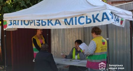 Десятки запорожцев обратились за помощью в горсовет из-за поврежденного имущества