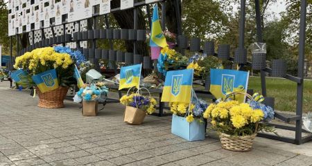 У Запоріжжі громадська організація провела дводенну акцію вшанування захисників