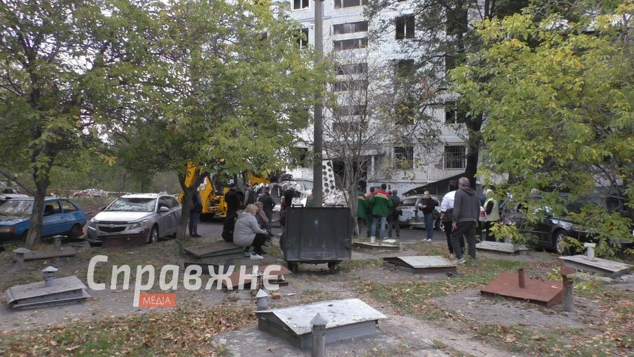 Тхнуло газом і заклинило двері – свідчення мешканців постраждалої багатоповерхівки в Запоріжжі