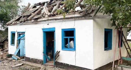 Повреждены здания и автомобили: 663 удара нанесла РФ по громадам Запорожья