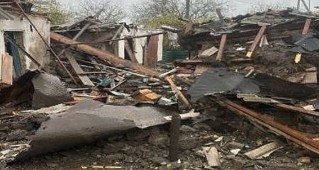 Зруйнована школа, є поранена: РФ атакувала селище в Запорізькому районі