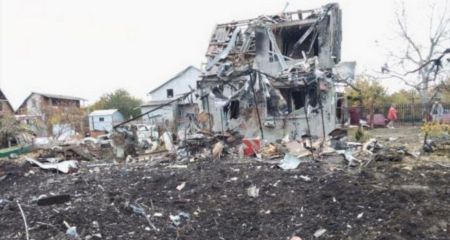 Росіяни бомбили селище на Запоріжжі: поранені дві людини