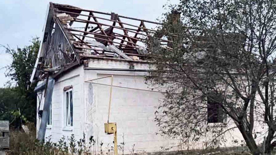 Жертва и 13 раненых: оккупанты атаковали десятки громад на Запорожье