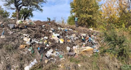 Мусорную свалку на почти полсотни "квадратов" обнаружили экологи в Запорожье