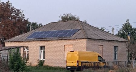 Солнечные батареи установили в ЦНАПе прифронтовой громады на Запорожье