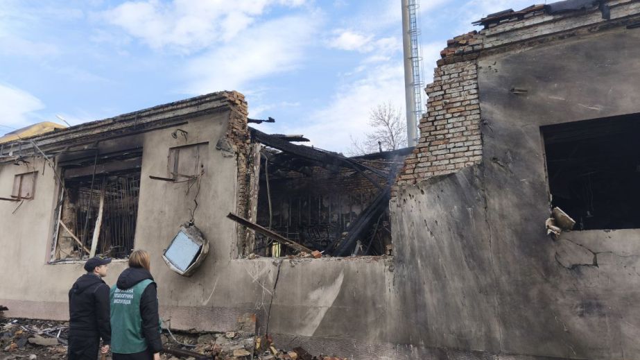 Уламками після дронової атаки всипані території у трьох районах Запоріжжя