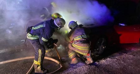 В одном из районов Запорожья горел автомобиль