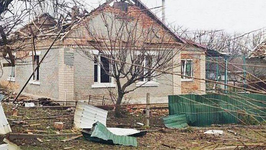 Разрушения и 35 пострадавших: почти 700 ударов нанесла РФ по громадам Запорожья