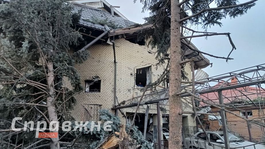 Несколько попаданий: начали расследование очередных ударов РФ по Запорожью