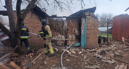 Гараж і надвірна споруда горіли на Запоріжжі після обстрілів РФ