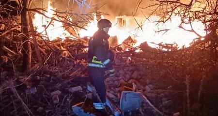 РФ обстріляла Запорізький район: вогнеборці загасили три пожежі