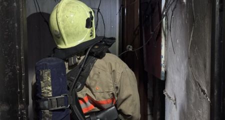 Чоловіка врятували з палаючого будинку на Запоріжжі