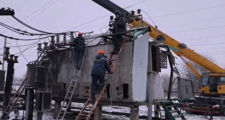 Ворожі удари знеструмили майже 62 тис. родин на Запоріжжі