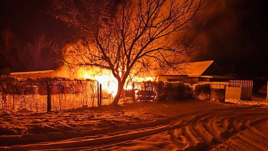 У місті Запоріжжя спалахнула пожежа після російського удару