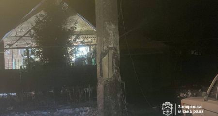 Щонайменше чотири будинки пошкоджені у Запоріжжі після атаки РФ