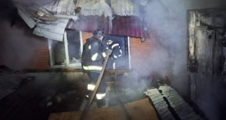 Дома и грузовик пылали после ударов РФ на Запорожье: пострадал мужчина