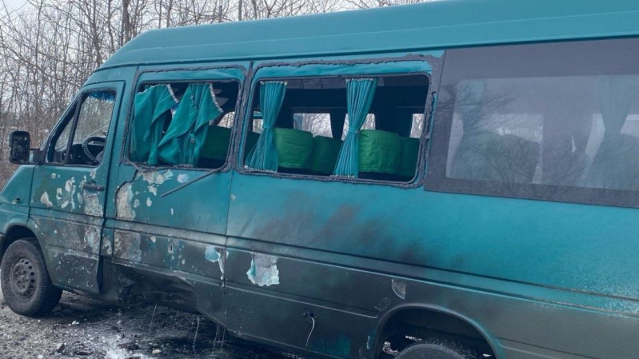Враг атаковал две маршрутки с пассажирами под Запорожьем