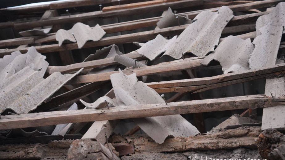 Наслідки обстрілу Запоріжжя: понад 15 будинків понівечені у 3-х районах міста