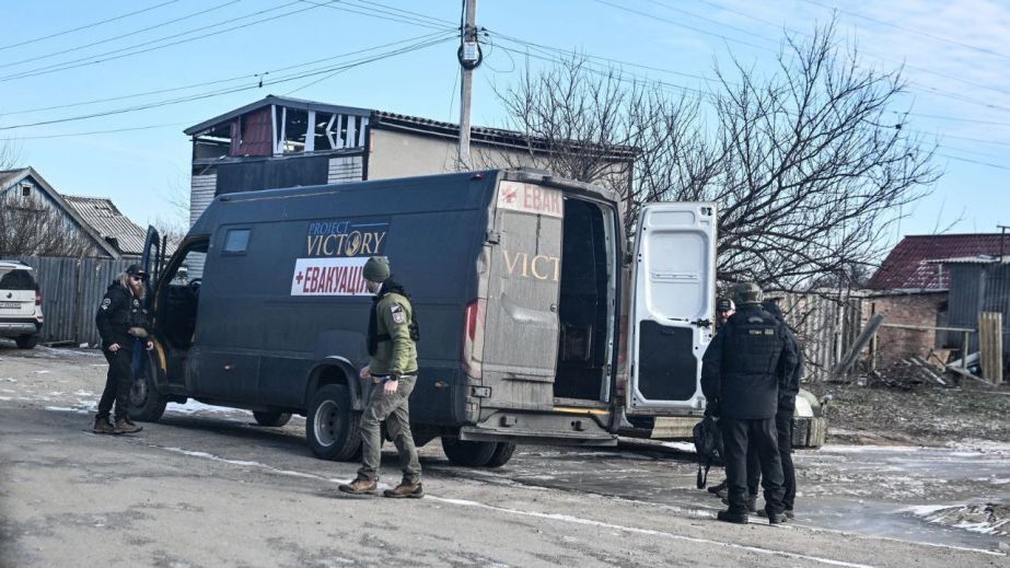 На Запоріжжі людей евакуюють броньованим бусом, який возив алмази