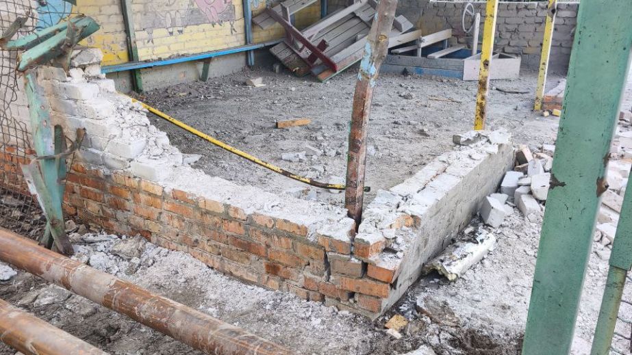 Екологи зафіксували наслідки "прильоту&rdquo; біля дитсадка у Запоріжжі