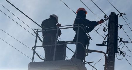 Енергетики повернули світло 16,5 тис. запорізьких родин, знеструмленим через обстріли