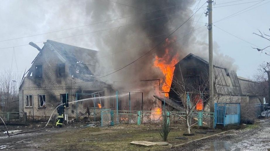 Через удари РФ палали будинки під Запоріжжям